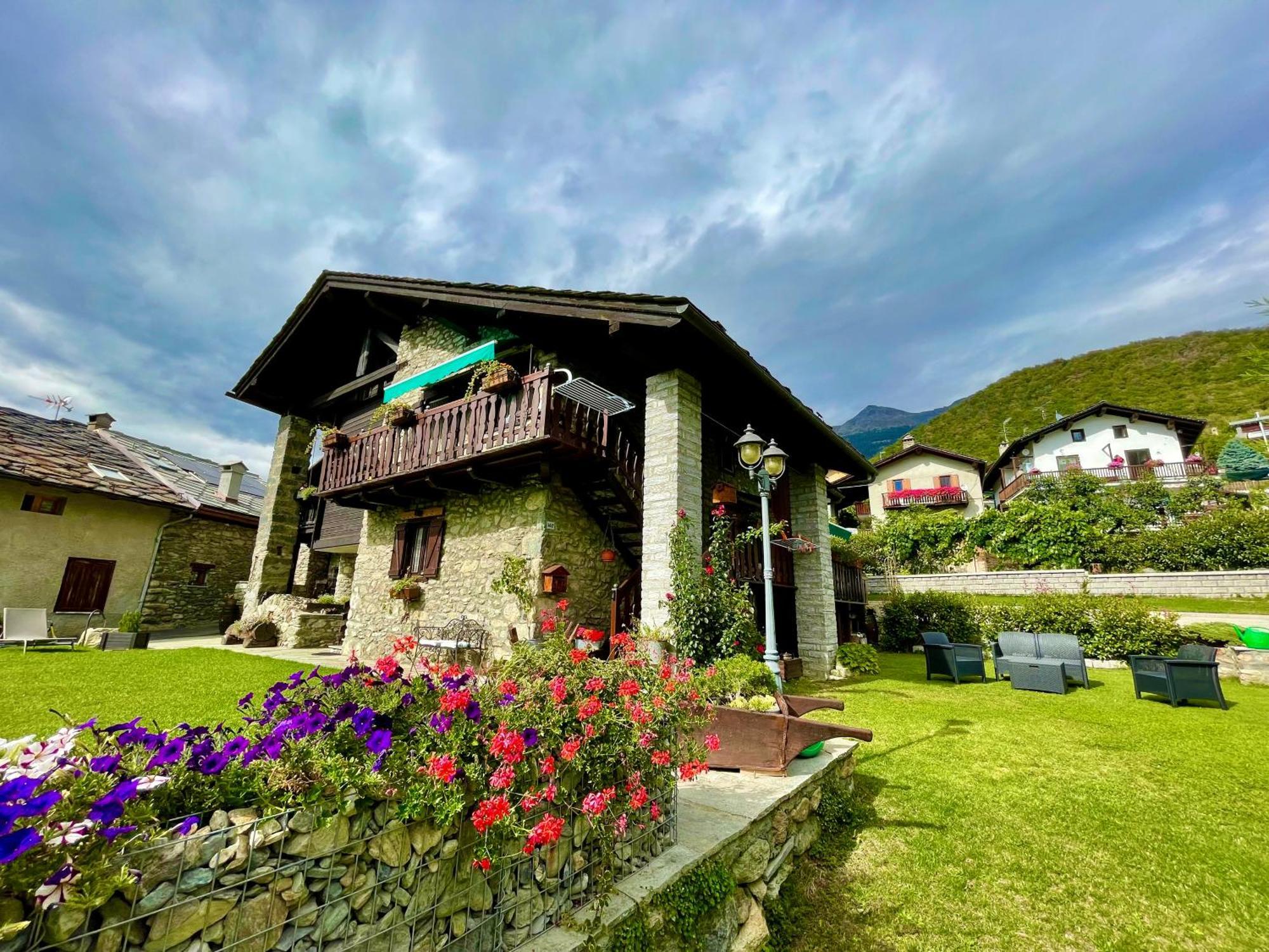 Maison La Chapelle Aosta Exterior photo